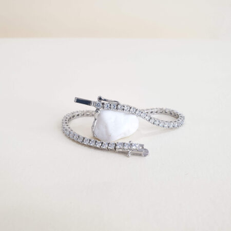 The timeless tennis bracelet 💎